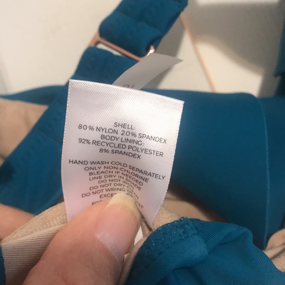 NWT Shade & Shore Ruffled Swim Top - Picture 12 of 13